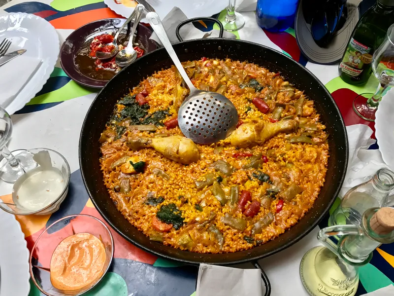 Paella Valenciana Dos Marias