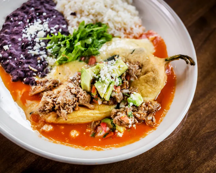 Chiles Rellenos Mesa Maya