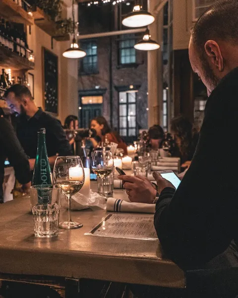 Dining ambiance St Tropez West Village 1