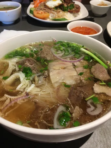 Pho Dac Biet Pho Shop