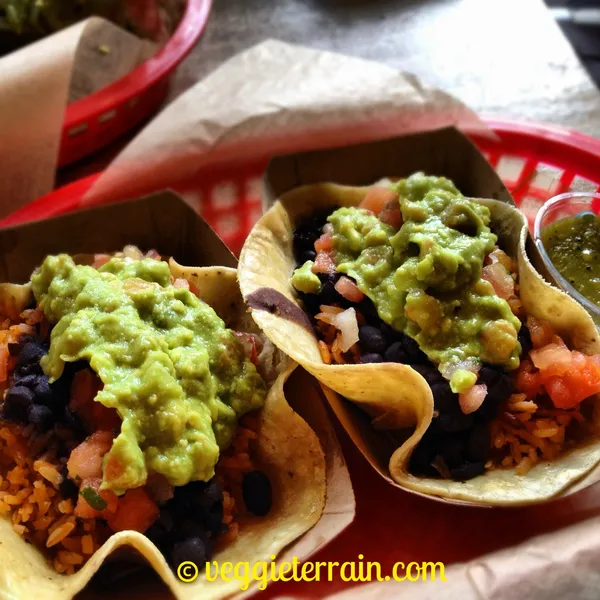 Guacamole Dos Toros Taqueria