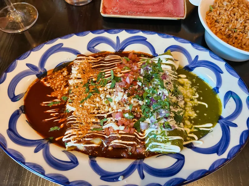 Enchiladas de Mole Rosa Mexicano