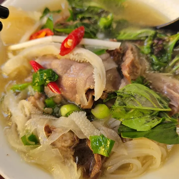 Com Tam Bi Cha Pho Plus Vietnamese noodle