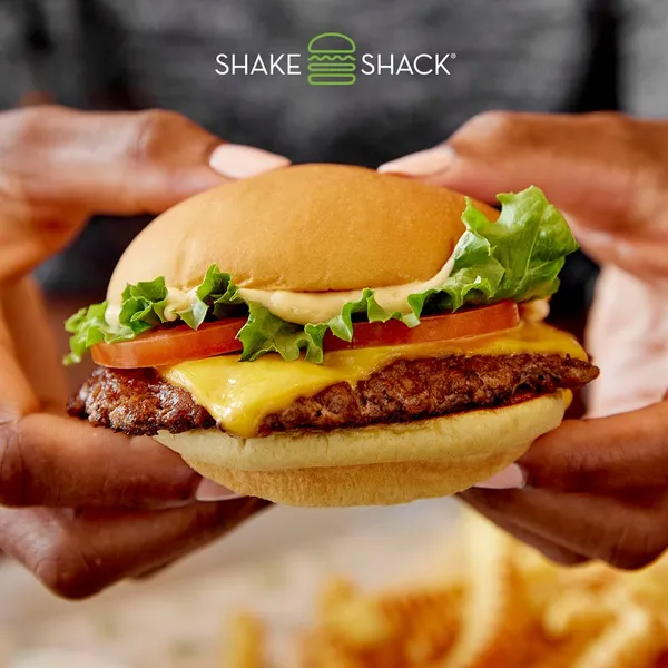 SmokeShack Shake Shack Empire Outlets - Staten Island Ferry