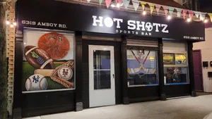 Hot Shotz Sports Bar & Grill