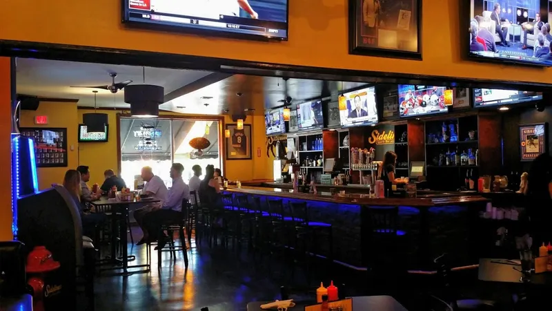 Dining ambiance Sidelines Sports Bar and Grill 1