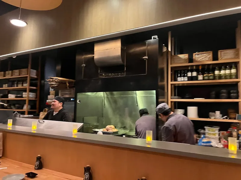 Vibe Suram - Sushi & Ramen (Upper West Side) 3