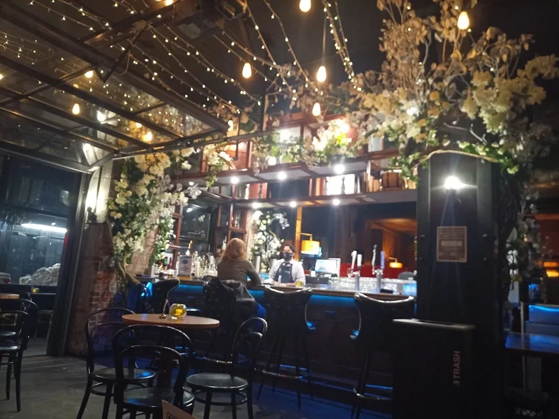 Arthouse Bar Reviews & Menu New York City