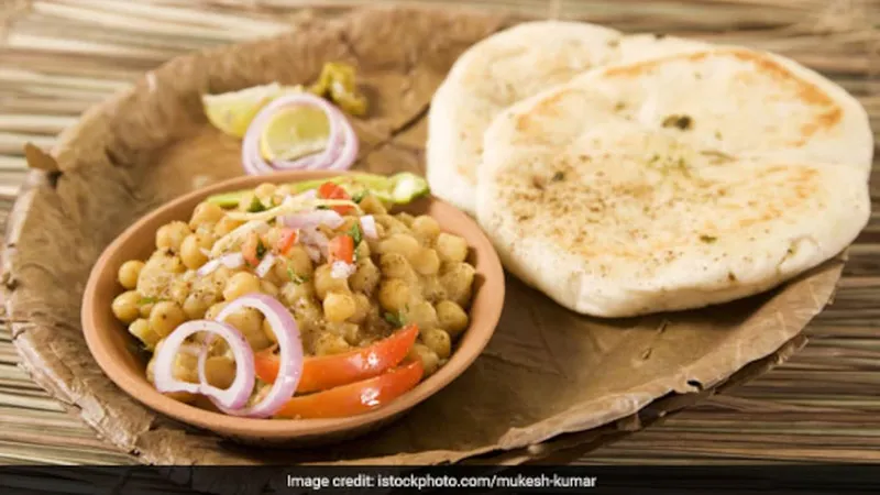 Amritsari Kulcha Golden Punjab