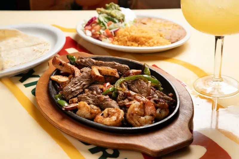 Mouth-Watering Fajitas El Paso Mexican Grill