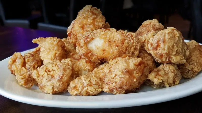 Chicharron de Pollo sin Hueso Caridad & Louie's Restaurant