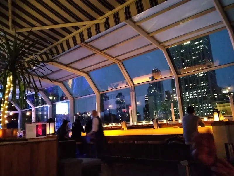 Vibe Top of the Strand Rooftop Bar 2