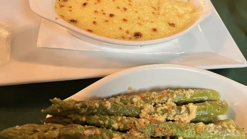 Broiled Asparagus Metropolis Steak & Seafood