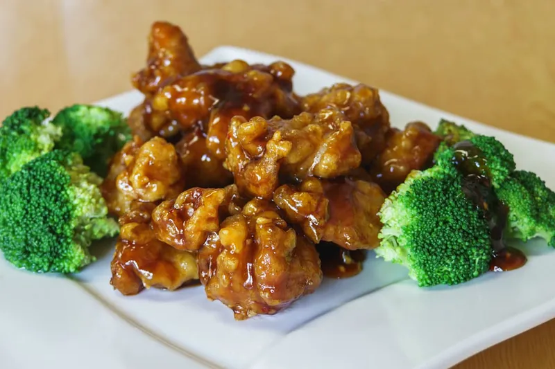 General Tso's Chicken Great Wall