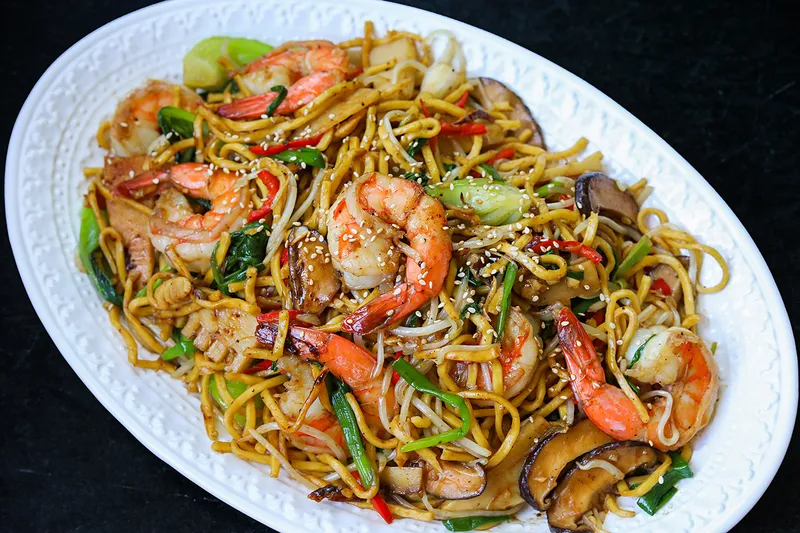 Pepper Shrimp Chow Mein De Bamboo Express