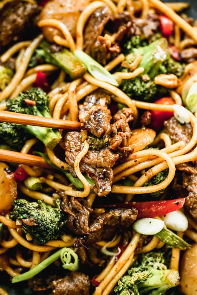 Beef Lo Mein Noodles Tasty House