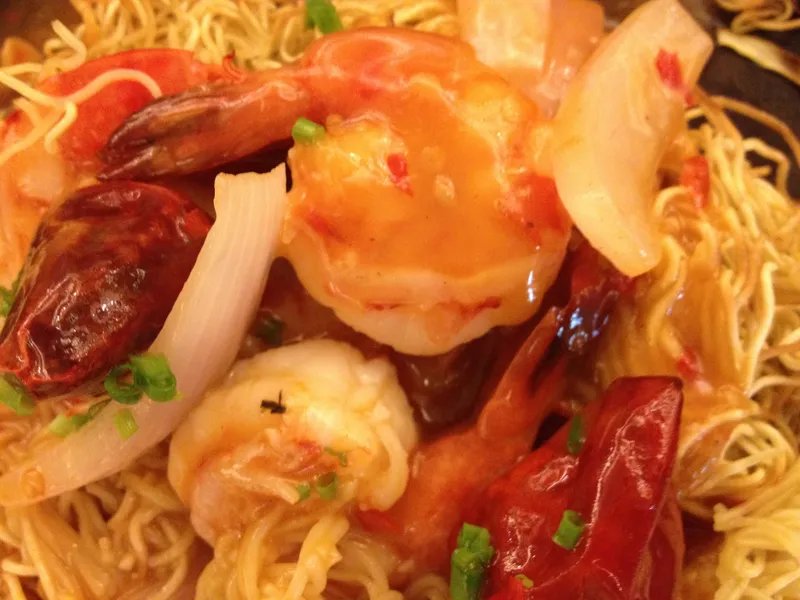 Sizzling King Prawns with Fried Noodles New Wah On