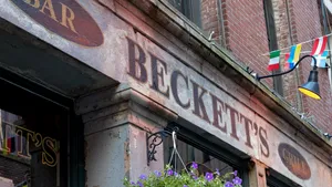 Beckett's Bar & Grill