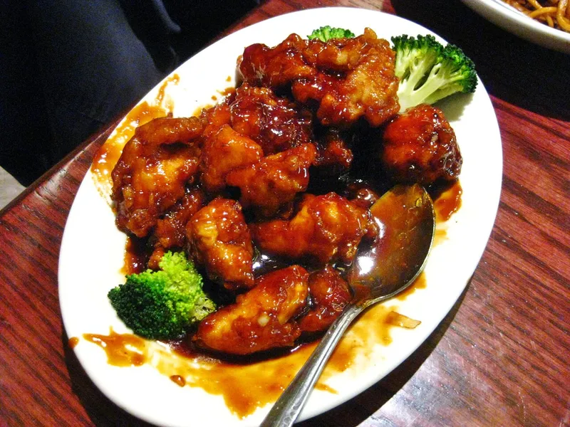 General Tso's Chicken King Wah