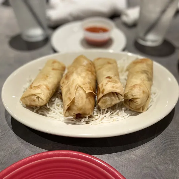 Steamed Rice and Egg Roll Peking Express