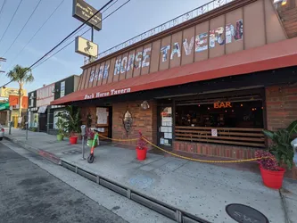 Dark Horse Tavern