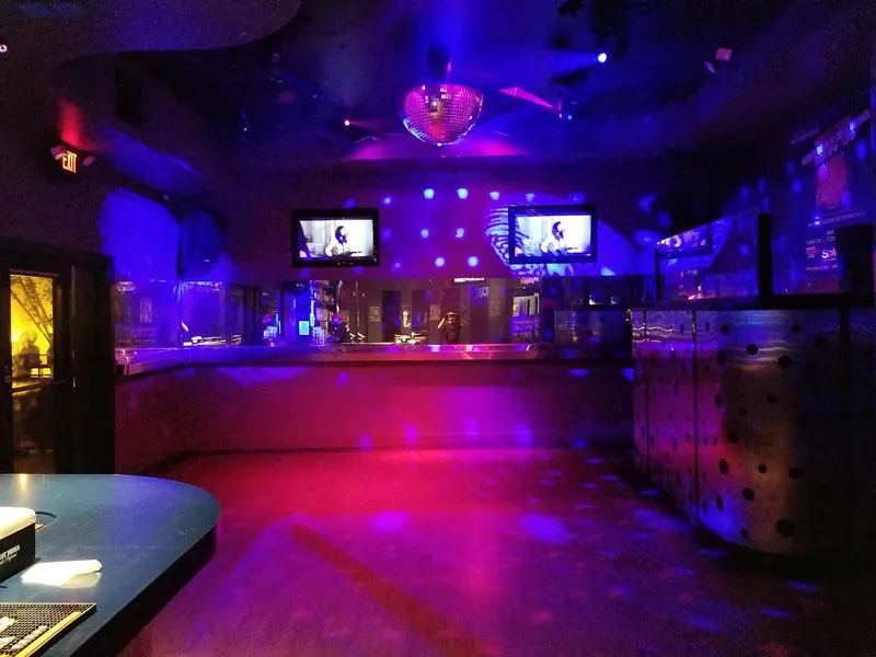 Vibe Splash Bar San Jose 1