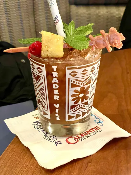 Mai Tai Waterfront Bar & Grill