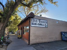 Old Tavern Bar & Grill