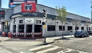 Dogz Bar & Grill