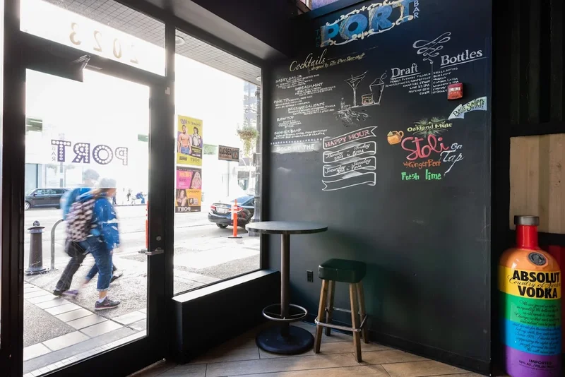 The Port Bar - Reviews & Menu - Oakland