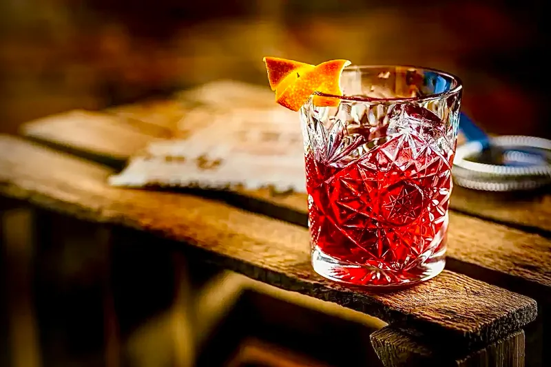 Negroni Lowboy