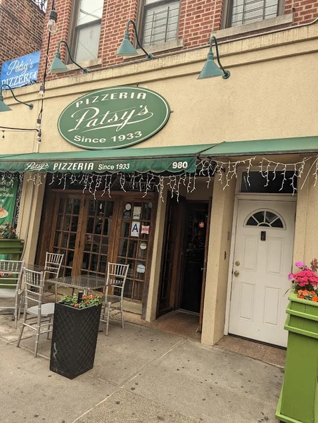 Patsy's Pizzeria Morris Park - Reviews & Menu - Morris Park NYC