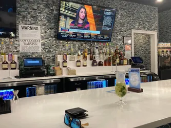 One Bar And Lounge