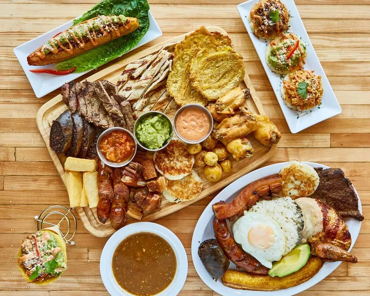 Bandeja Paisa Arepalicious