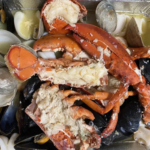 Seafood Platter Hylan Diner