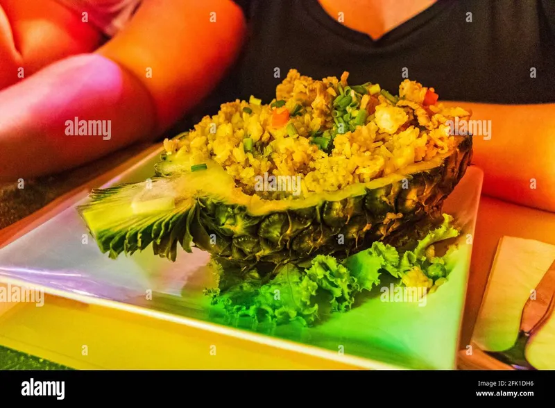 Pineapple Fried Rice Khaosan