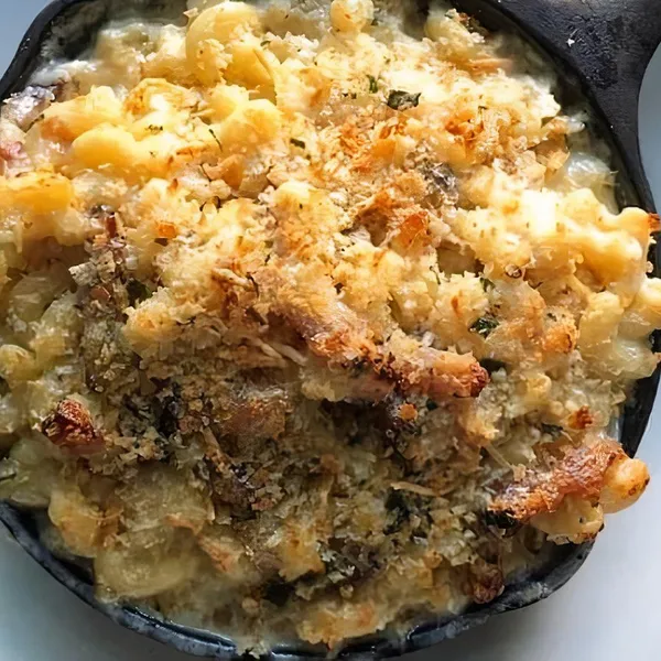 Mac n Cheese The Monk's Kettle