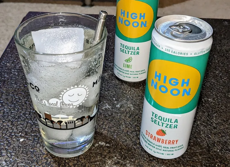 High Noon Seltzer The Willows